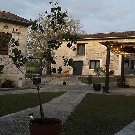 Metairie Des Gacheries Champagne-et-Fontaine Zewnętrze zdjęcie