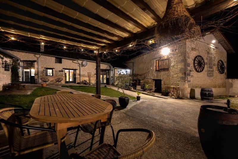 Metairie Des Gacheries Champagne-et-Fontaine Zewnętrze zdjęcie